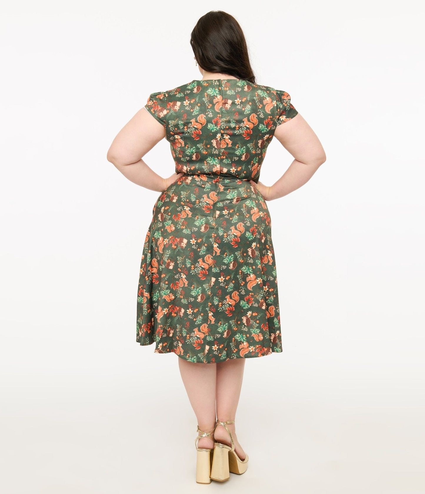 Voodoo Vixen Plus Size 1950s Green Woodland Squirrel Print Swing Dress